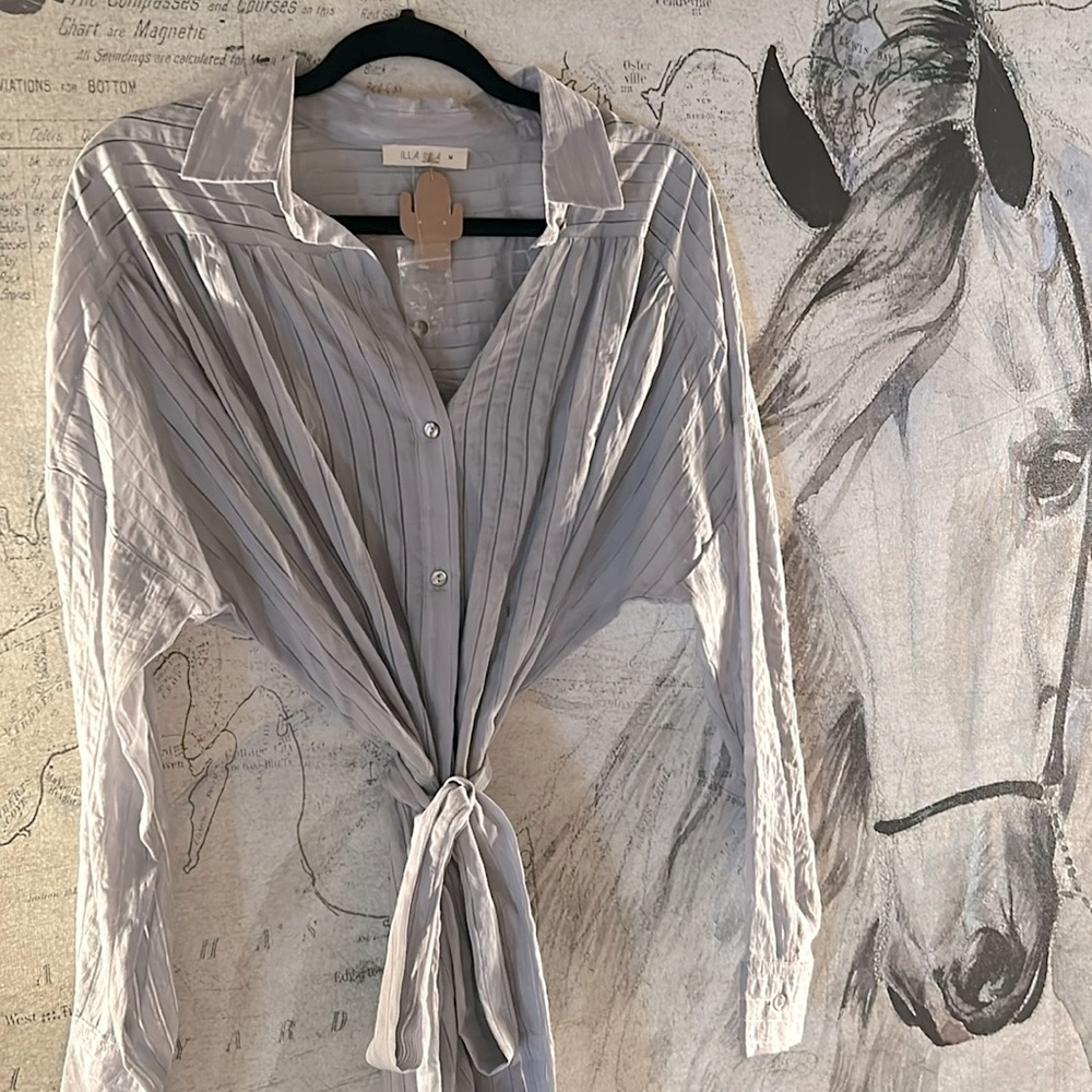 New with tags, ILLA ILLA Belted Dress/Grey/ M